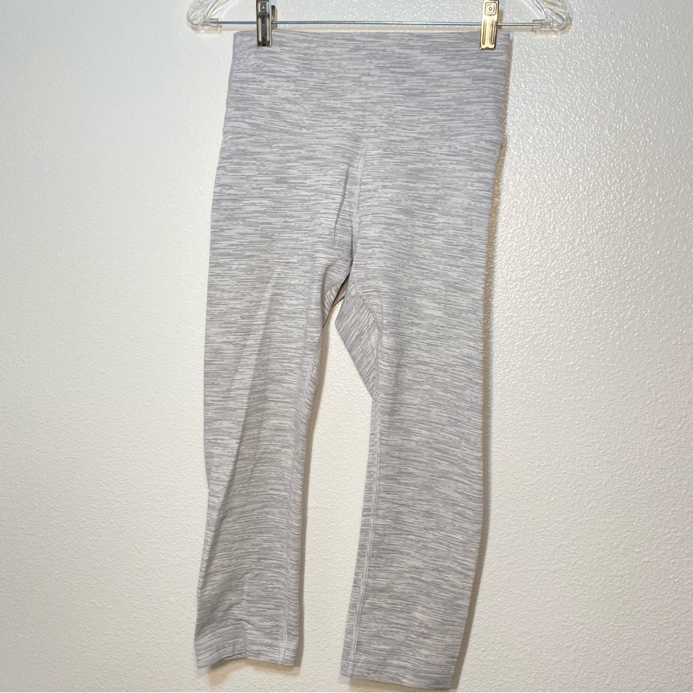 Lululemon Wunder Under Heather Gray Capri Leggings Womens 4